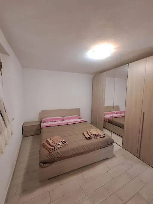 La Casa Di Dino ,Pari Apartment Italy